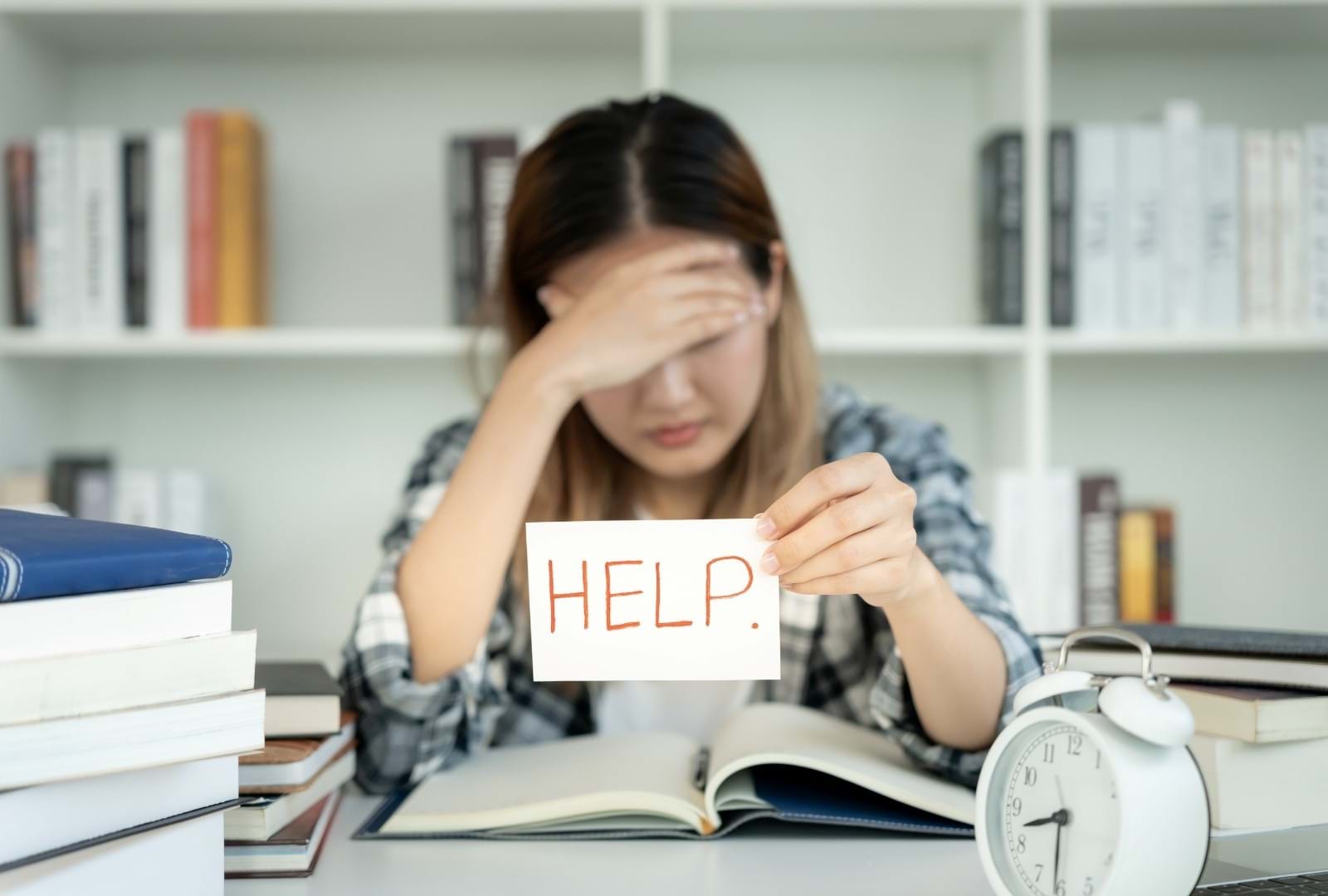 social-media-multi-tasking